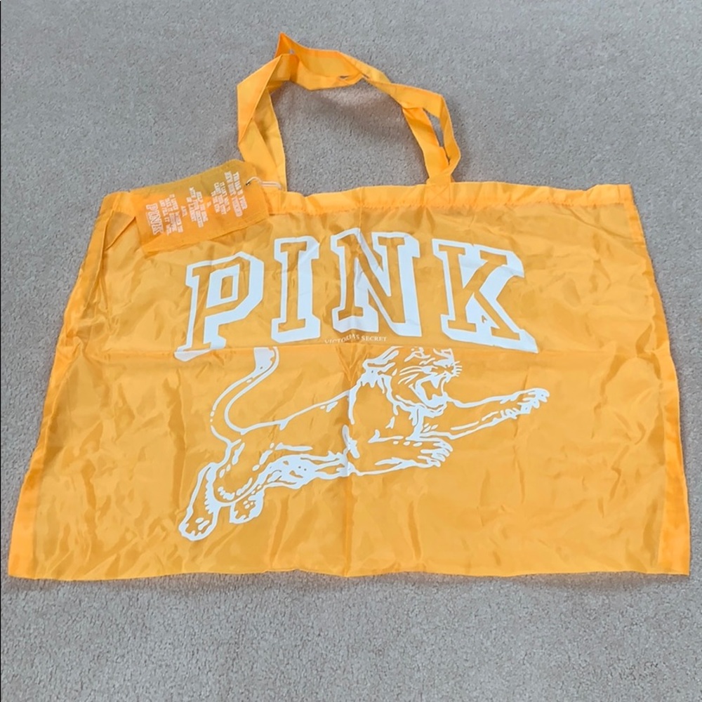 Victoria’s Secret pink tote bag NWT